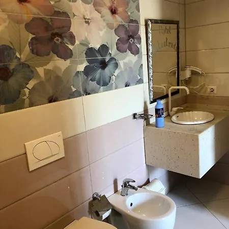 Hotel Autostrada Kashari