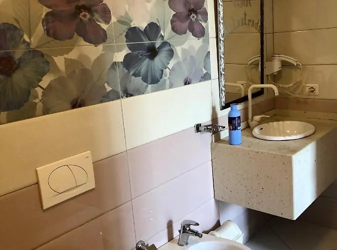 Hotel Autostrada Kashari